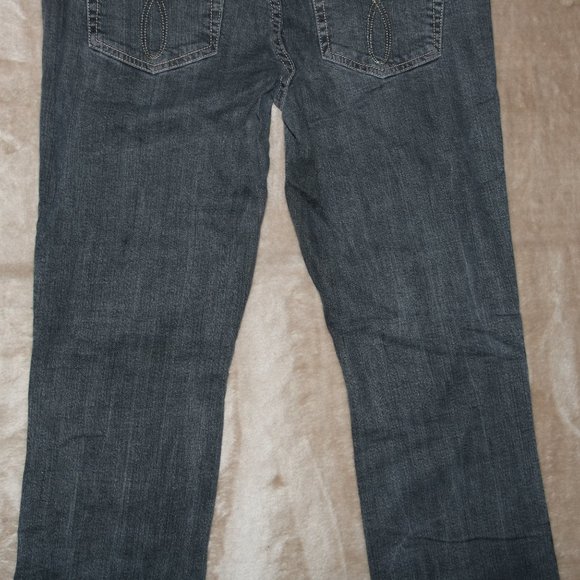 Calvin Klein Blue Jeans - Waist 35x29.5 Inseam - Length 39 - Rise 9.5 - Picture 10 of 11